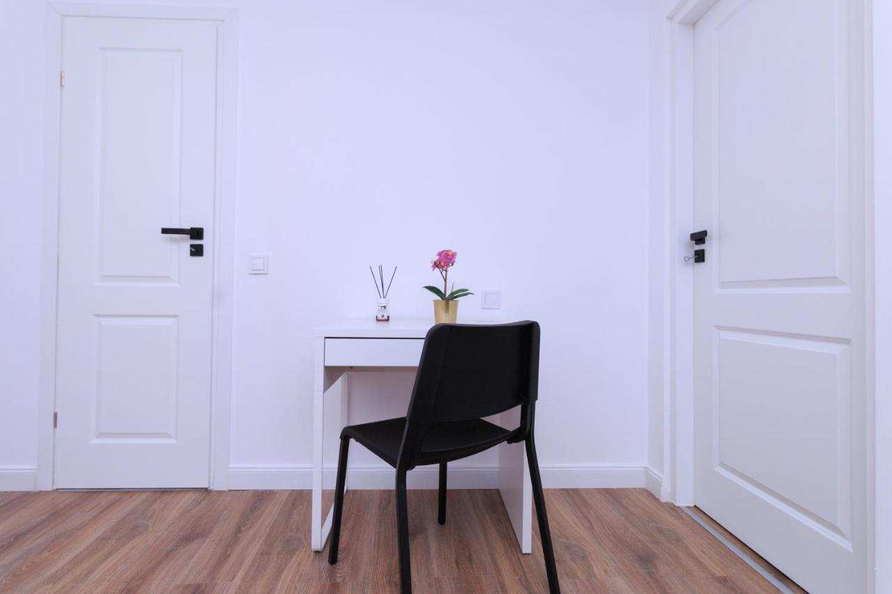 Best View Ap With Parking And 2 Bathrooms 시나이아 외부 사진