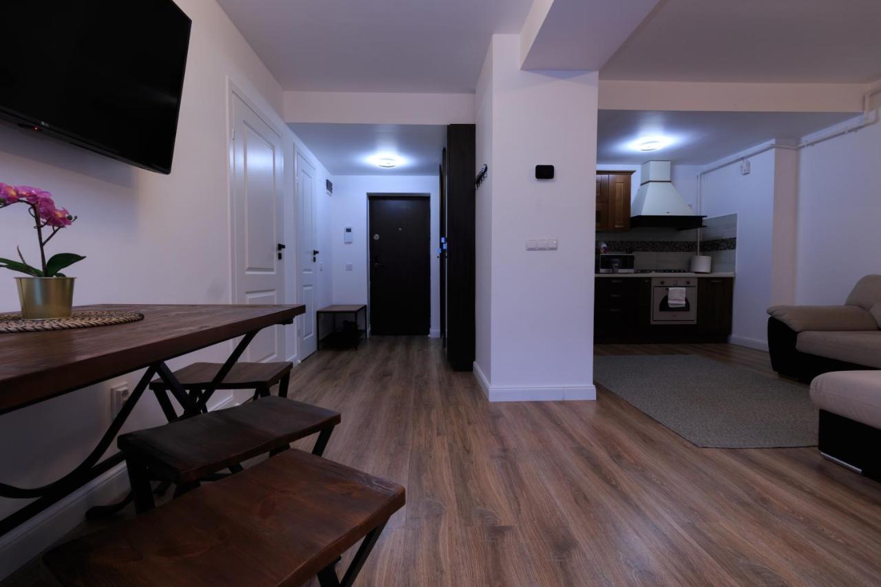 Best View Ap With Parking And 2 Bathrooms 시나이아 외부 사진