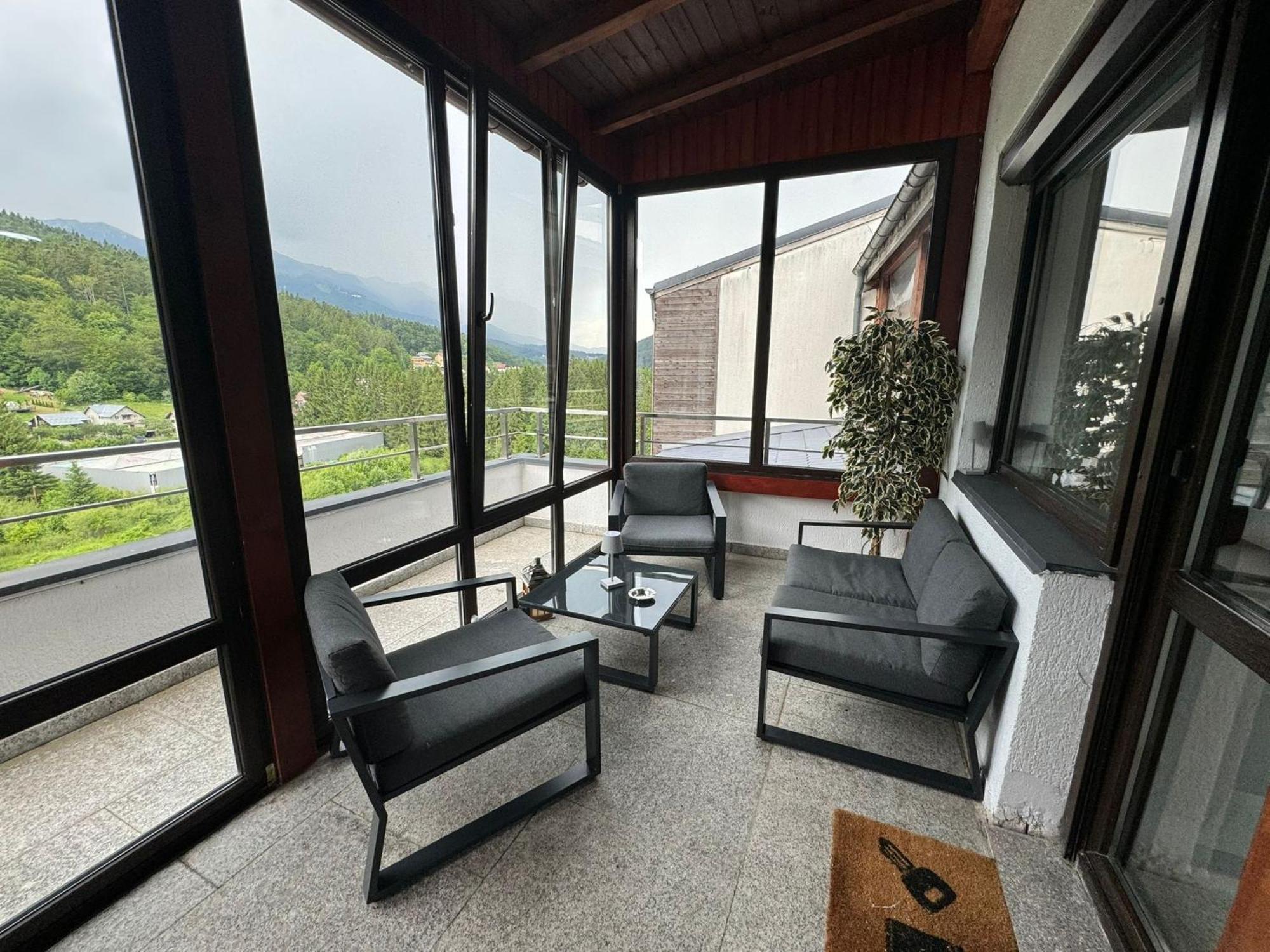 Best View Ap With Parking And 2 Bathrooms 시나이아 외부 사진