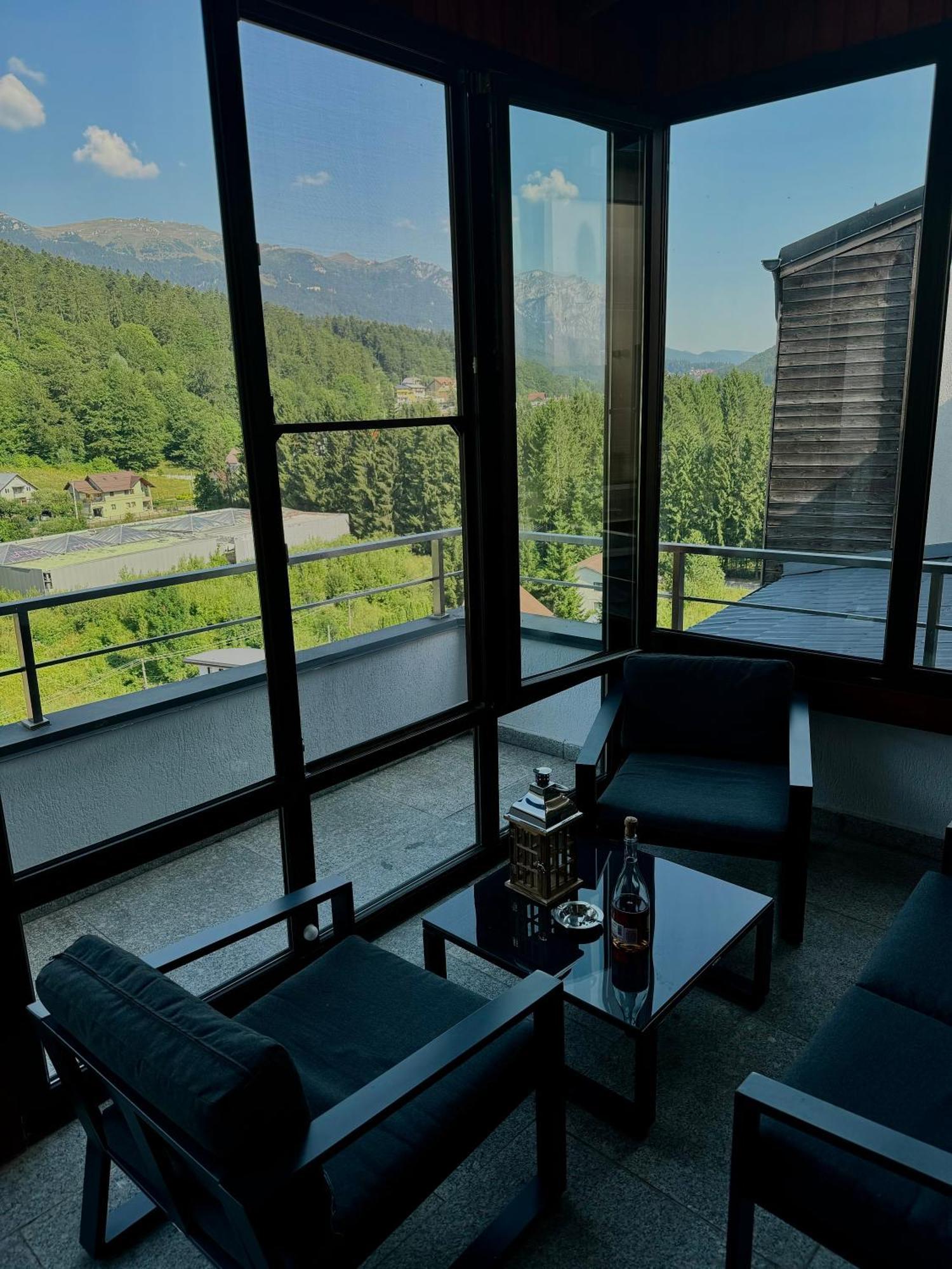 Best View Ap With Parking And 2 Bathrooms 시나이아 외부 사진